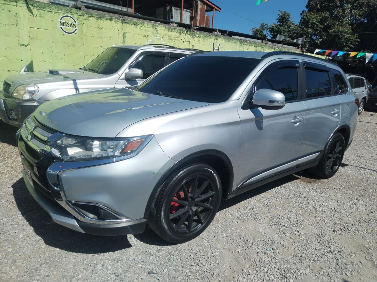MITSUBISHI outlander - 2016                                        