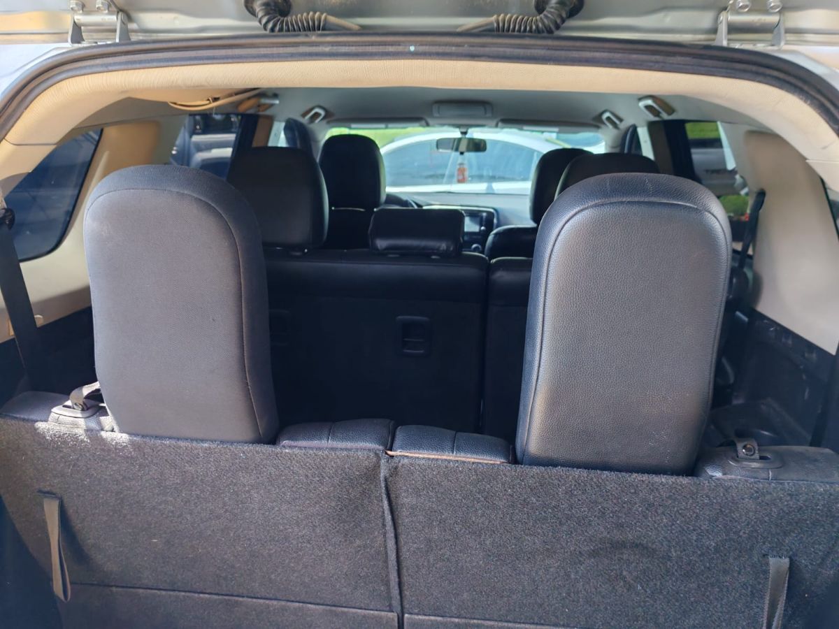 MITSUBISHI outlander - 2016                                        