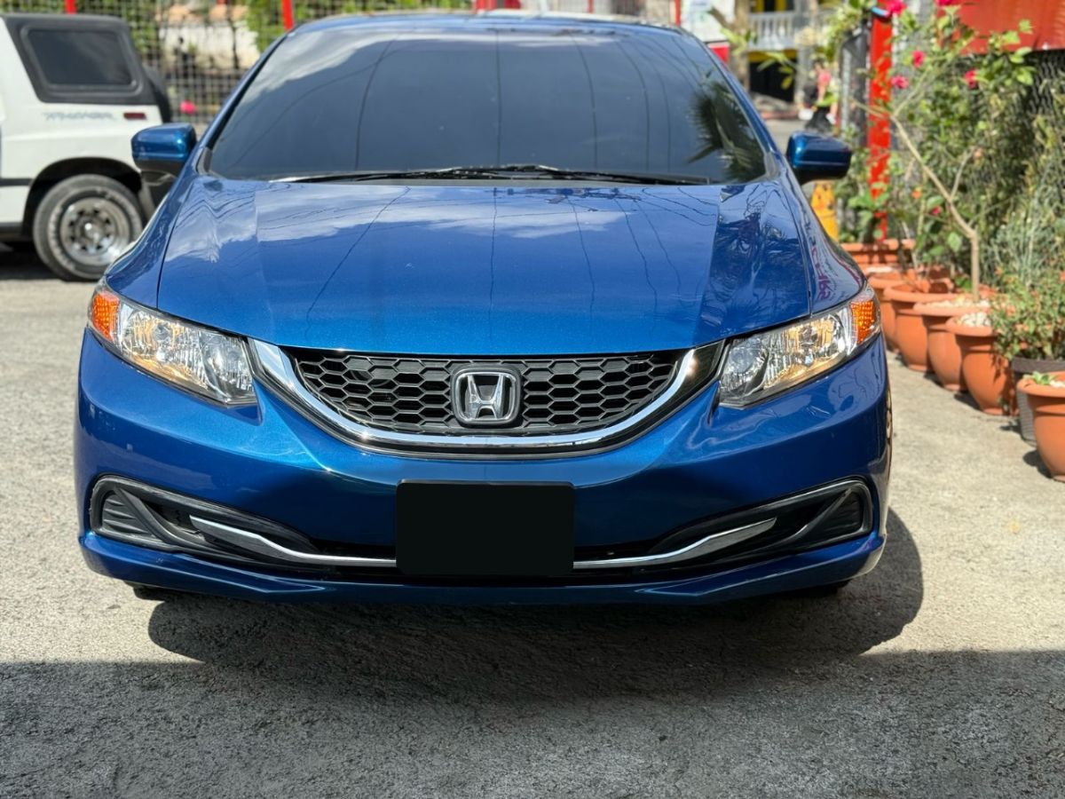 HONDA CIVIC - 2015                                        