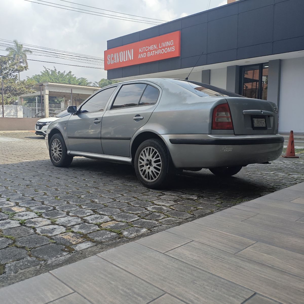 SKODA OCTAVIA  - 2004                                        