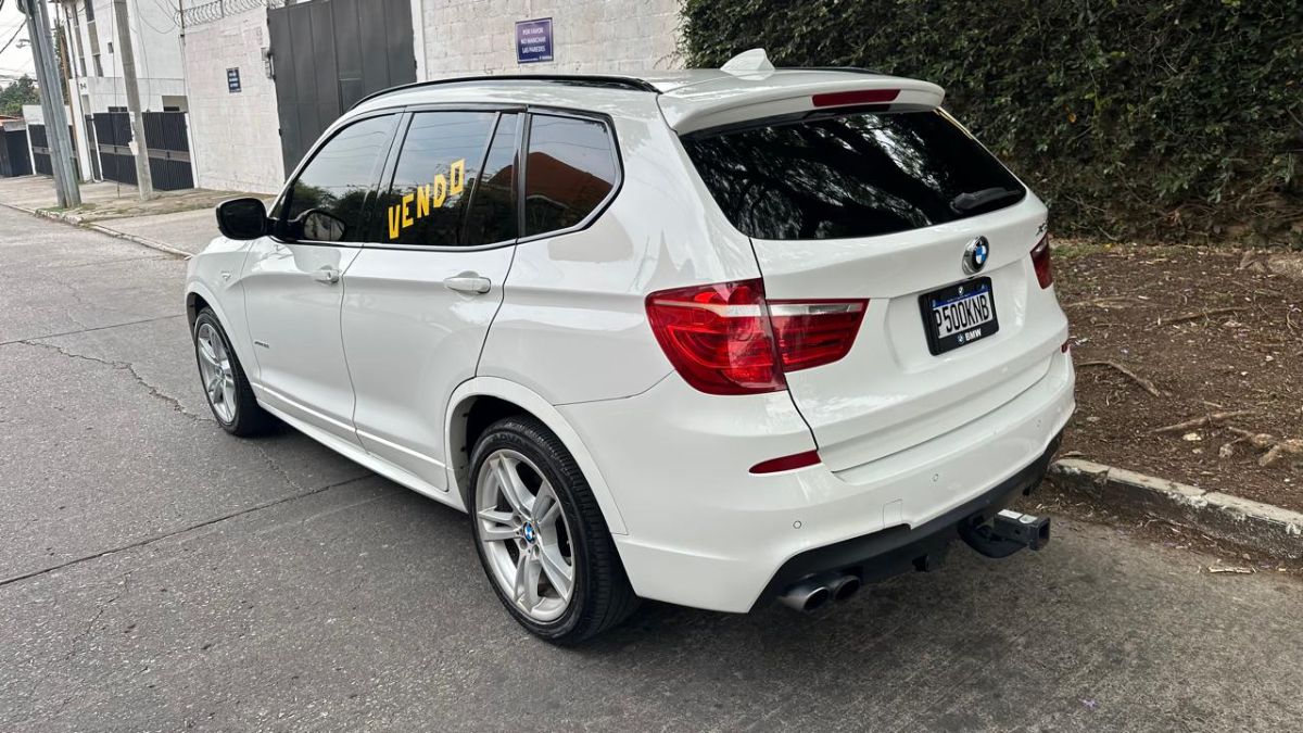 BMW X3 - 2011                                        