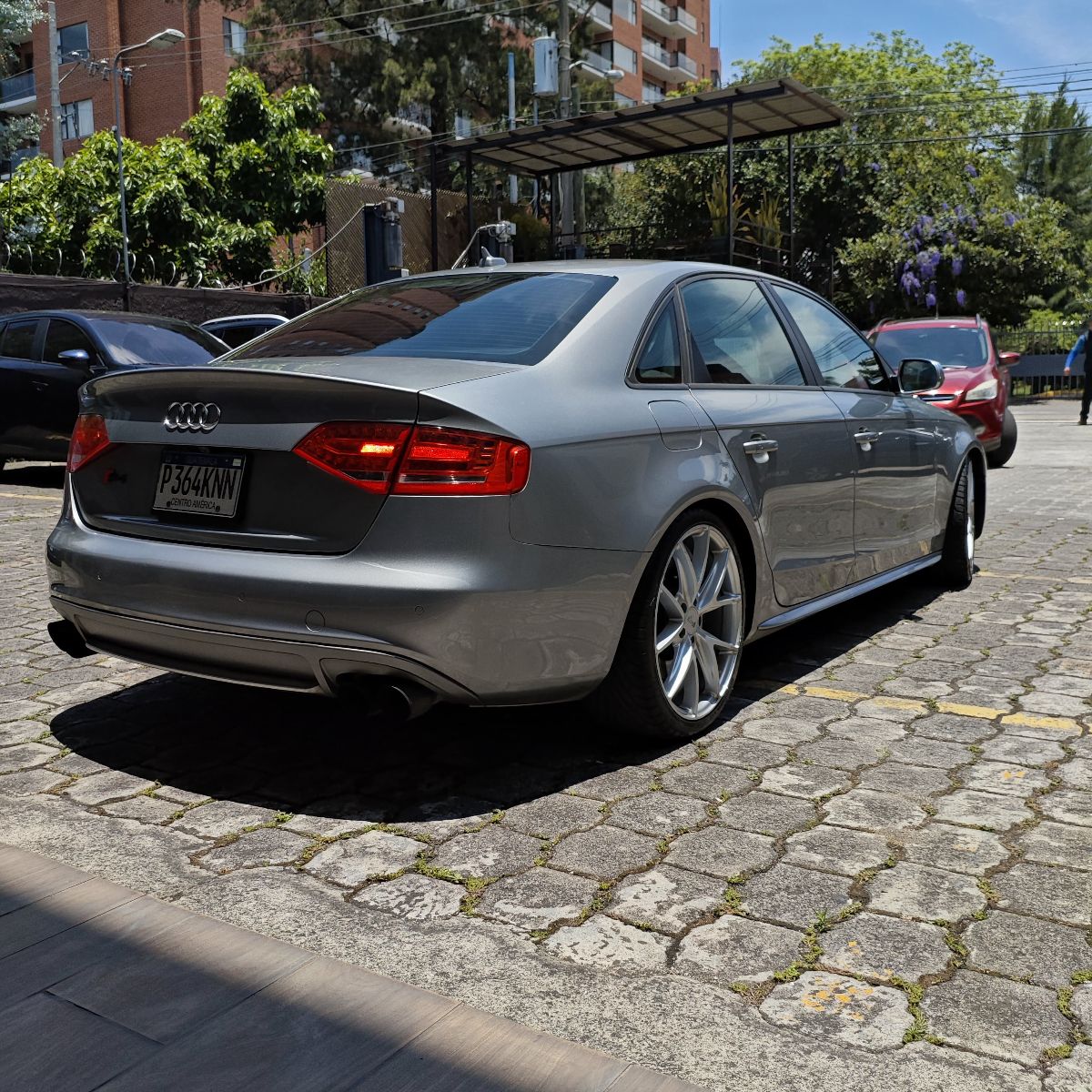 AUDI S4  - 2011                                        