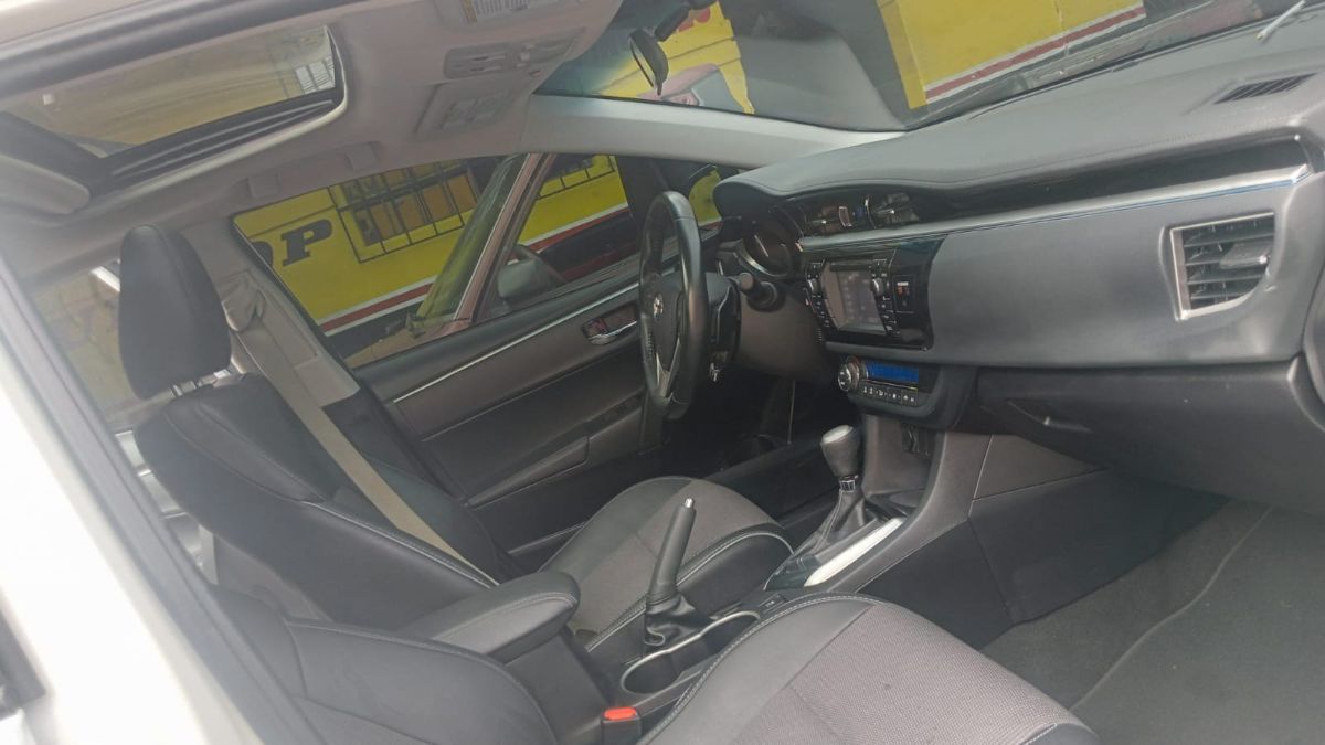 TOYOTA COROLLA S - 2016                                        