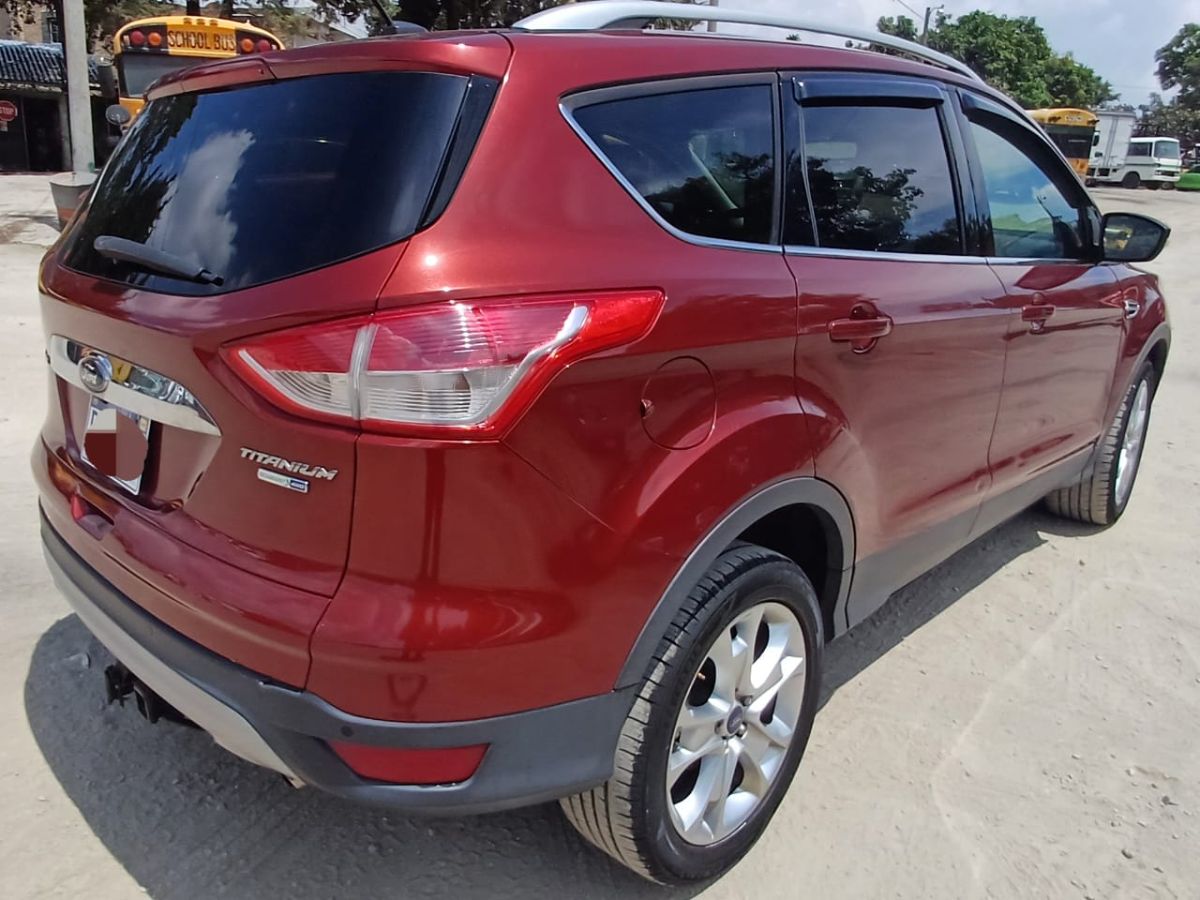 FORD ESCAPE - 2016                                        