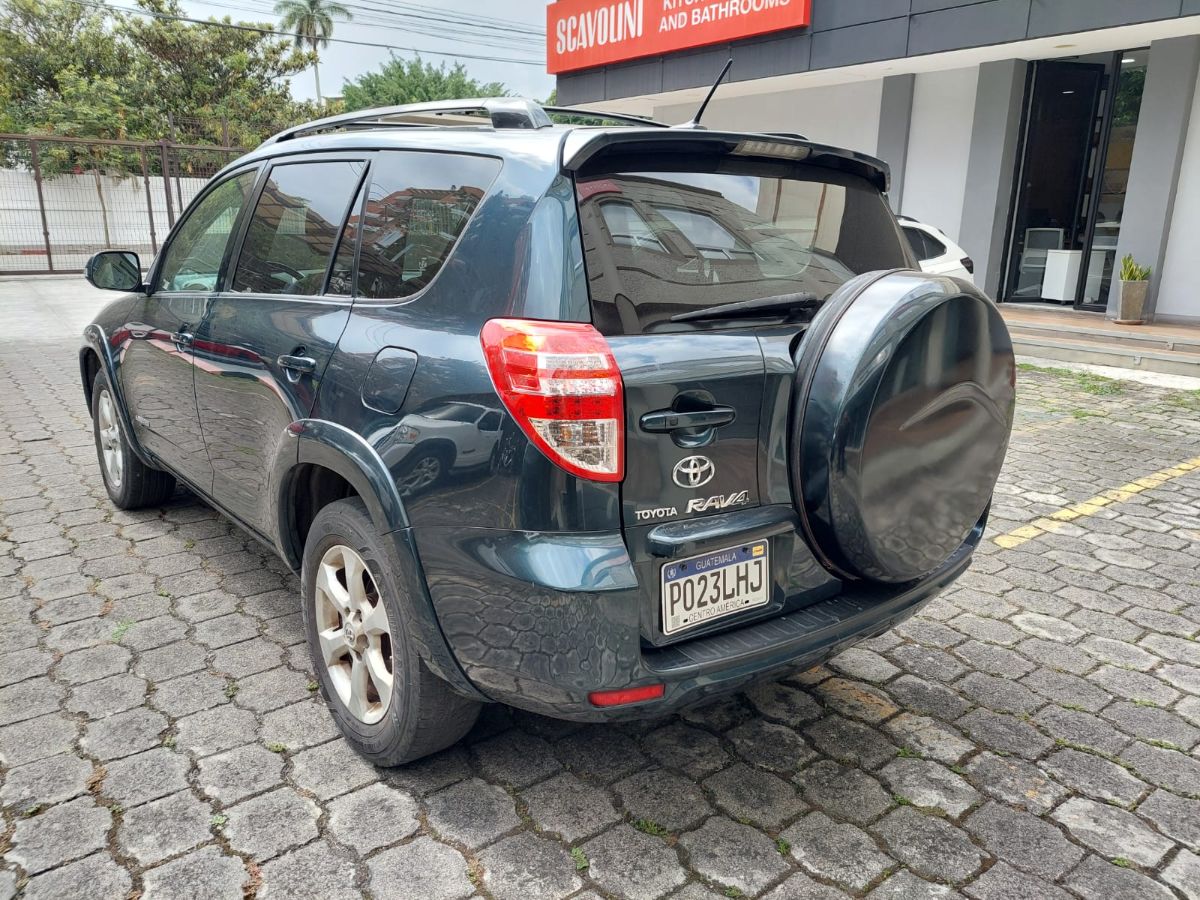 TOYOTA RAV-4 - 2009                                        