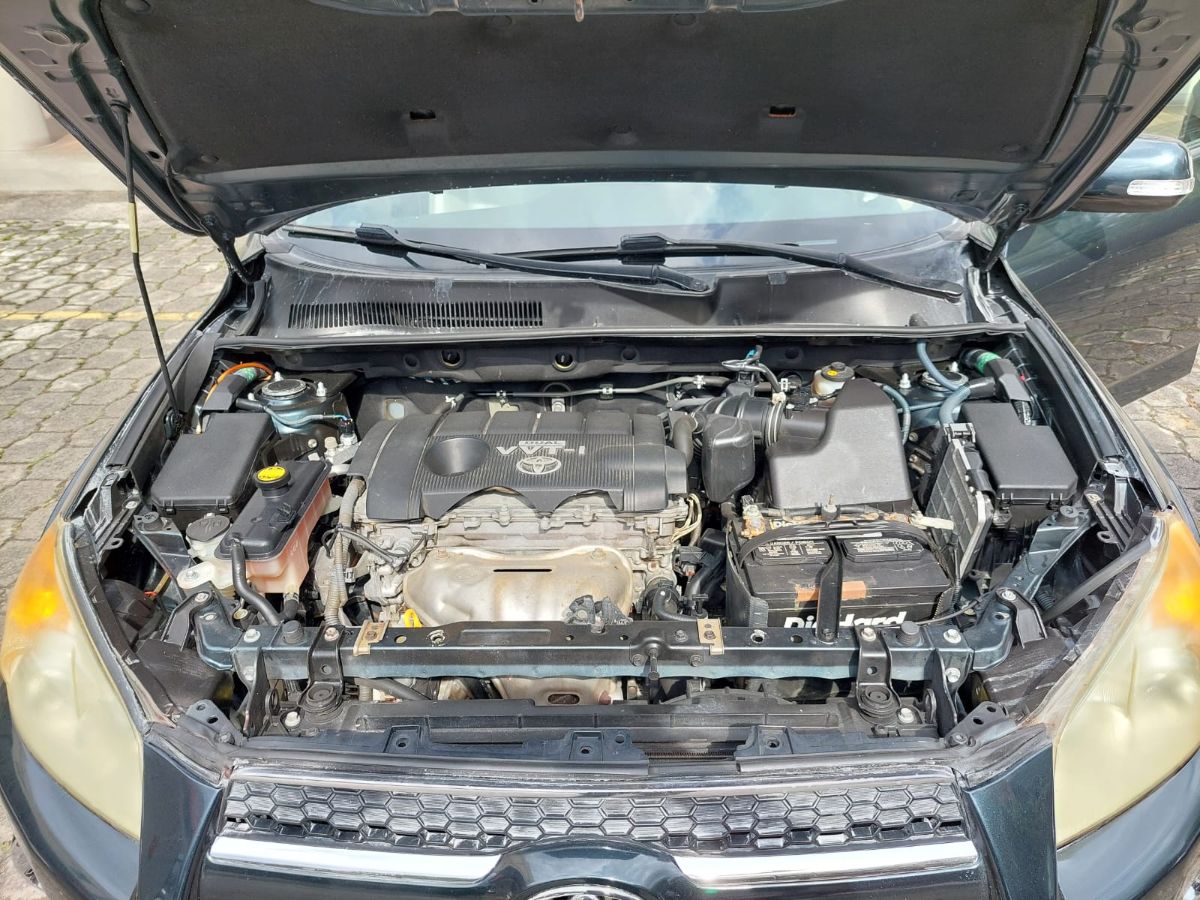 TOYOTA RAV-4 - 2009                                        