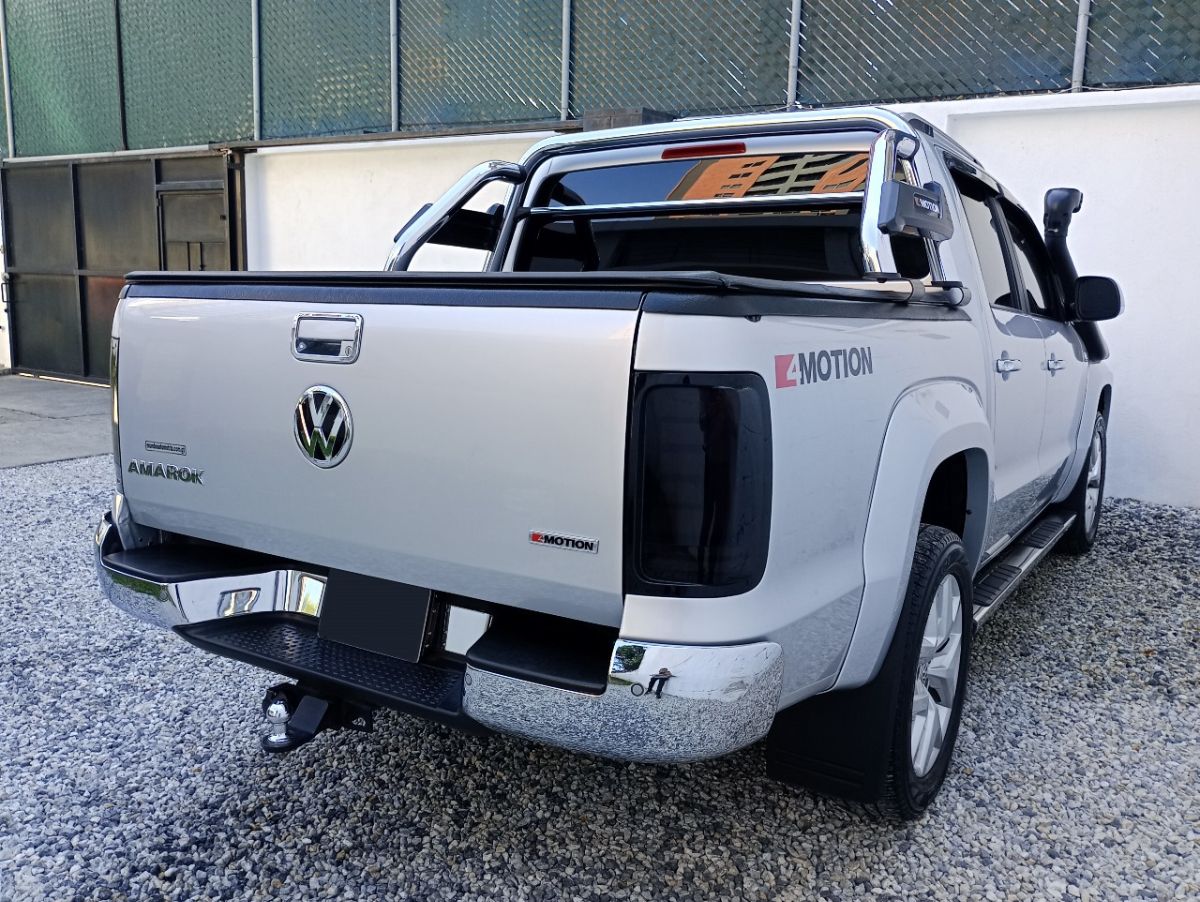 VOLKSWAGEN  AMAROK - 2021                                        