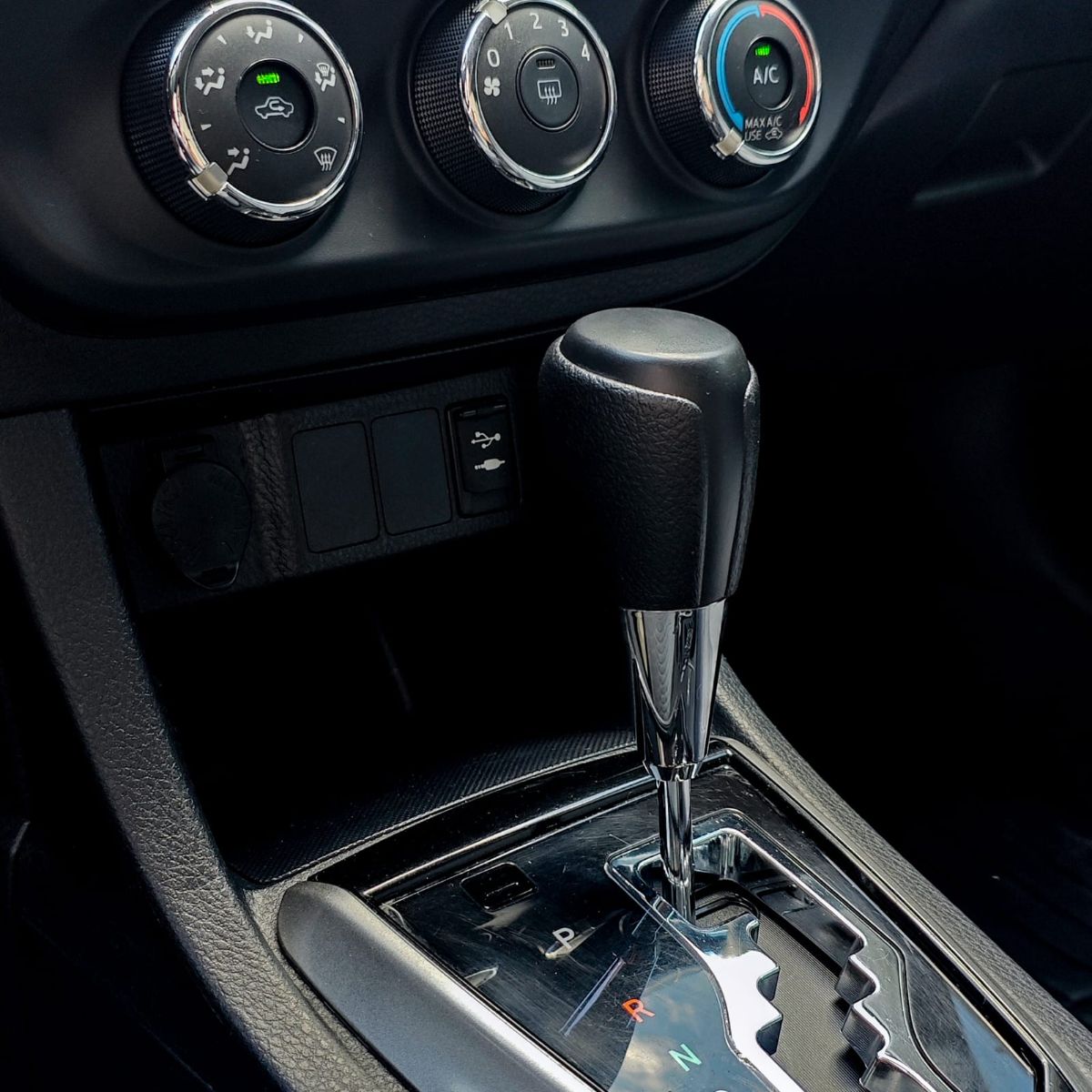 TOYOTA COROLLA - 2016                                        