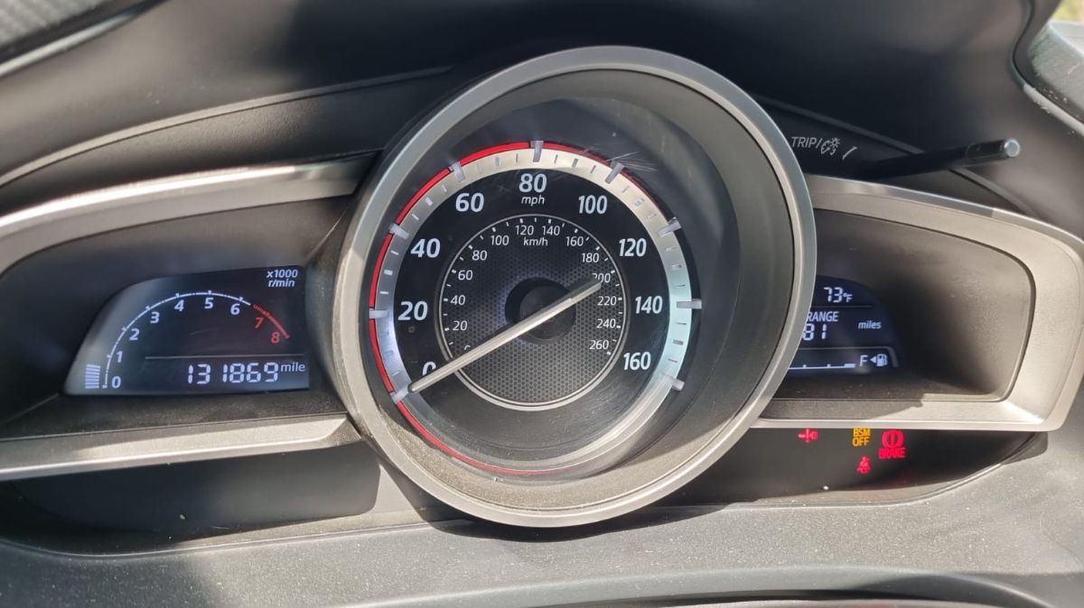 MAZDA 3 TOURING - 2015                                        