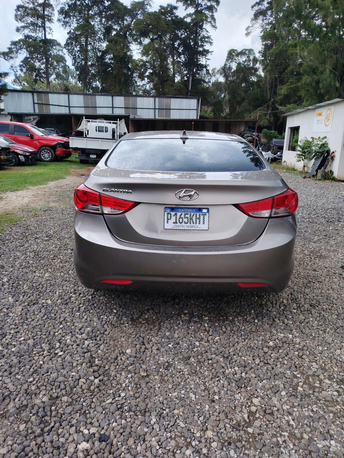 HYUNDAI ELANTRA - 2013                                        