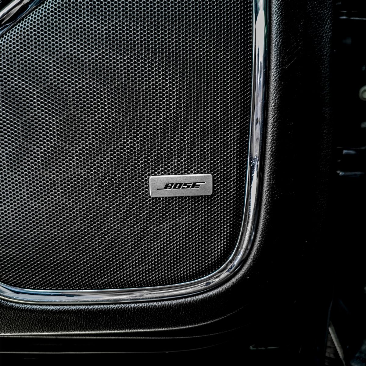 CHEVROLET SUBURBAN - 2016                                        