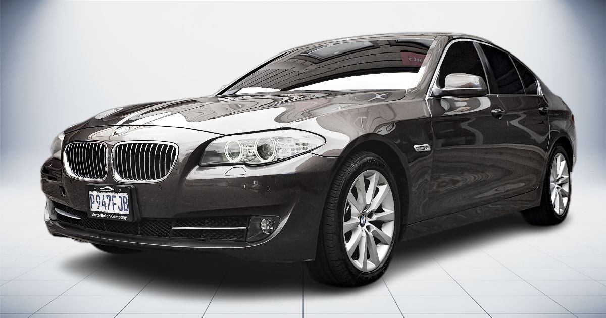 BMW 520 D - 2013                                        