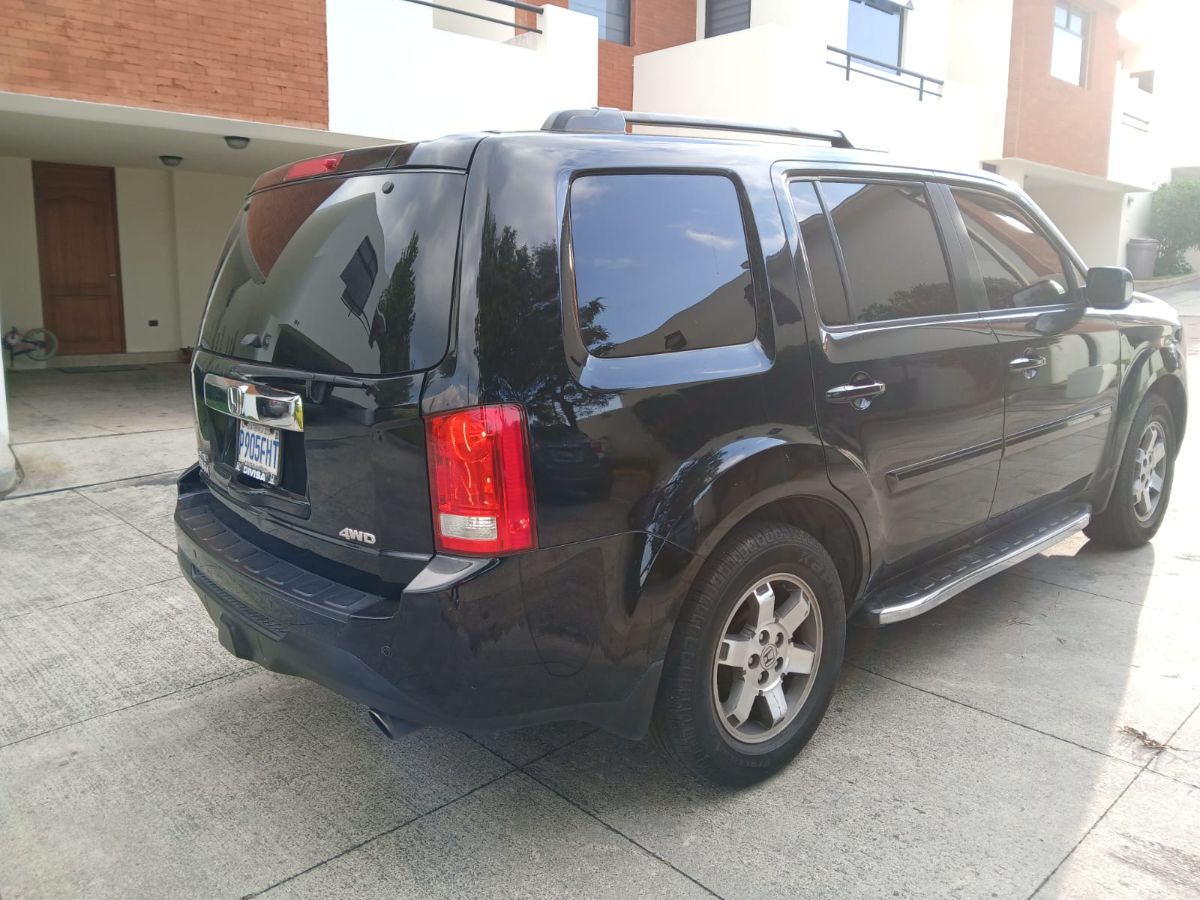 HONDA PILOT - 2012                                        