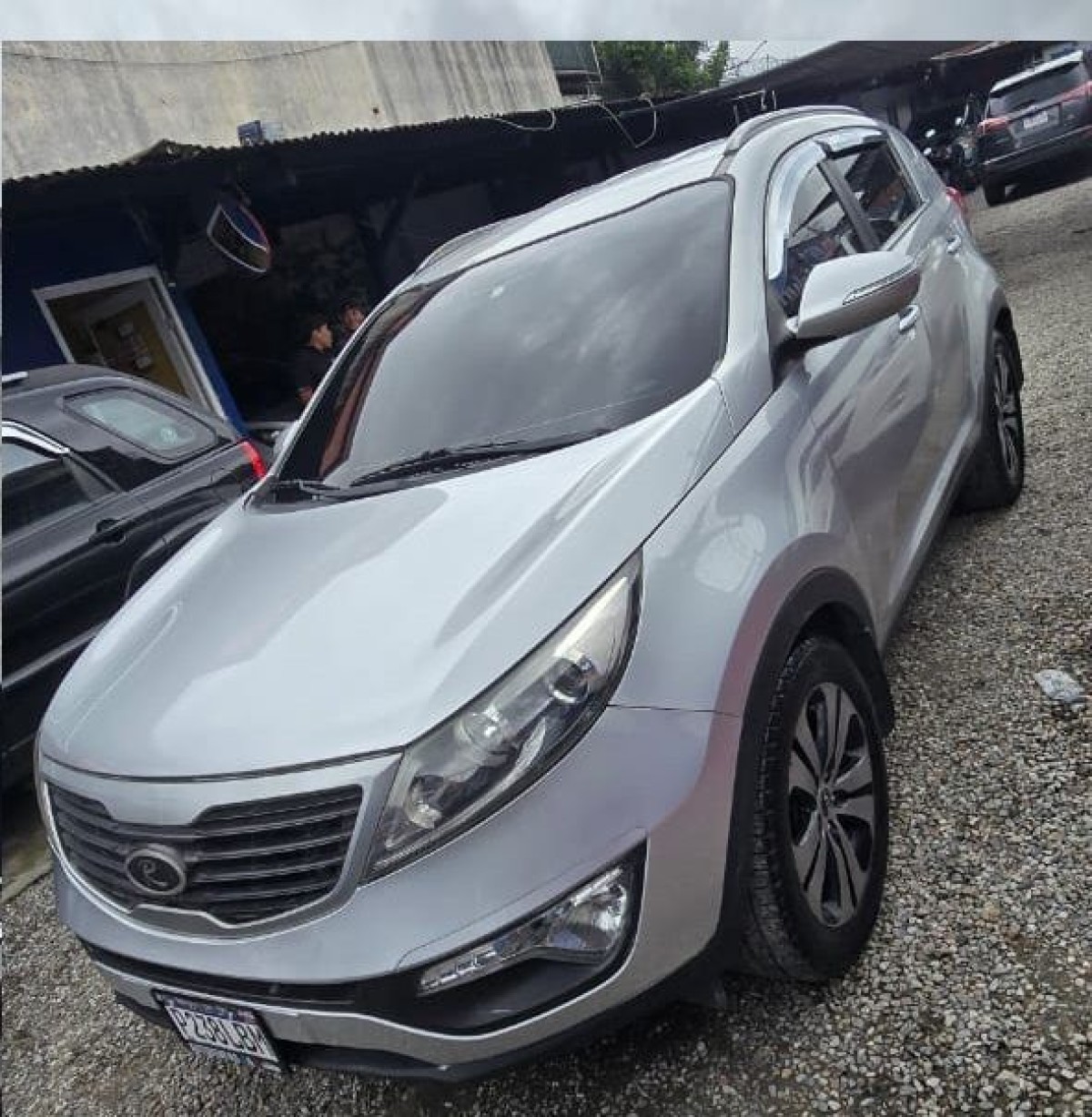 KIA SPORTAGE - 2011                                        