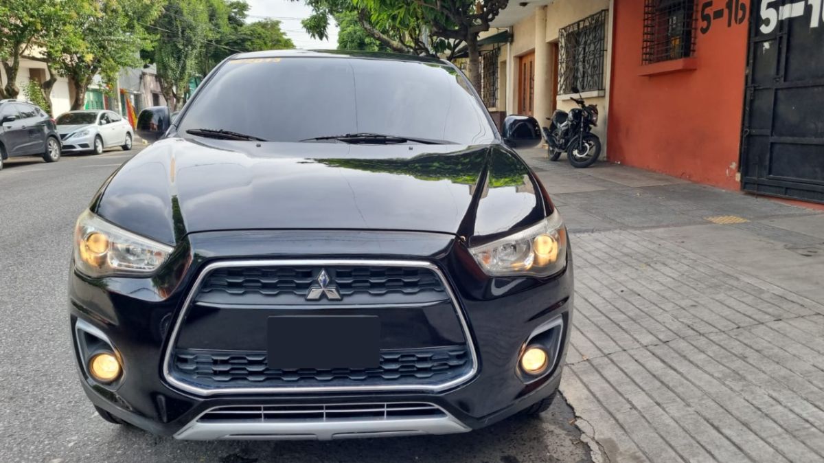 MITSUBISHI outlander - 2013                                        