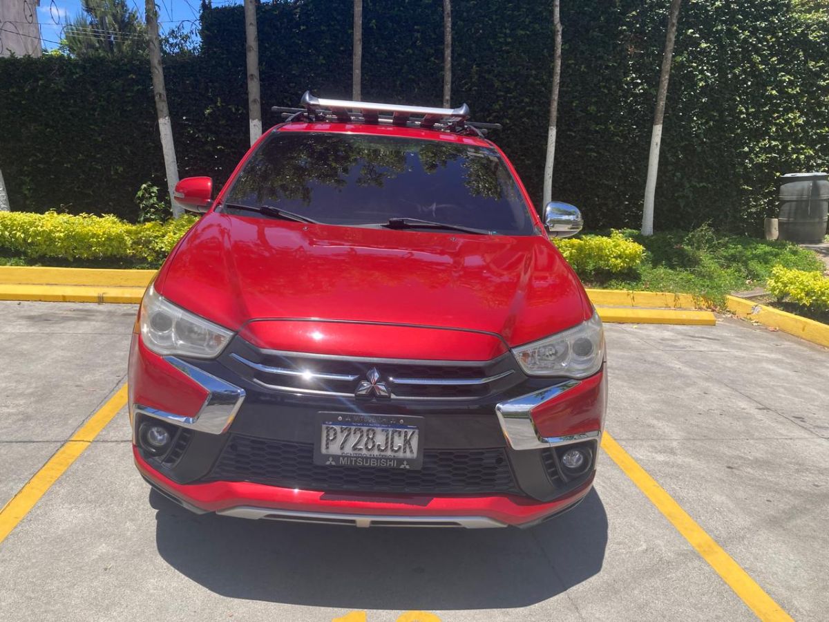 MITSUBISHI OUTLANDER SPORT - 2018                                        