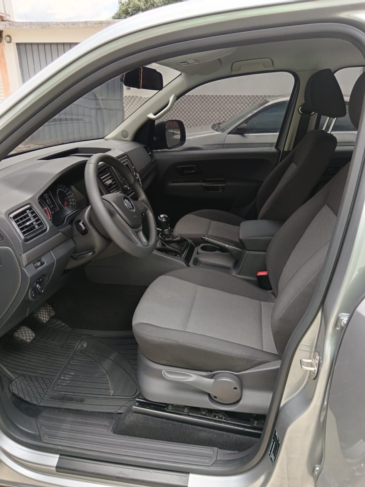 VOLKSWAGEN  AMAROK - 2022                                        