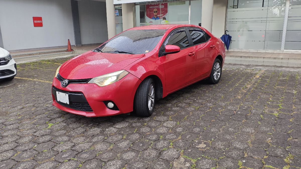 TOYOTA COROLLA - 2014                                        