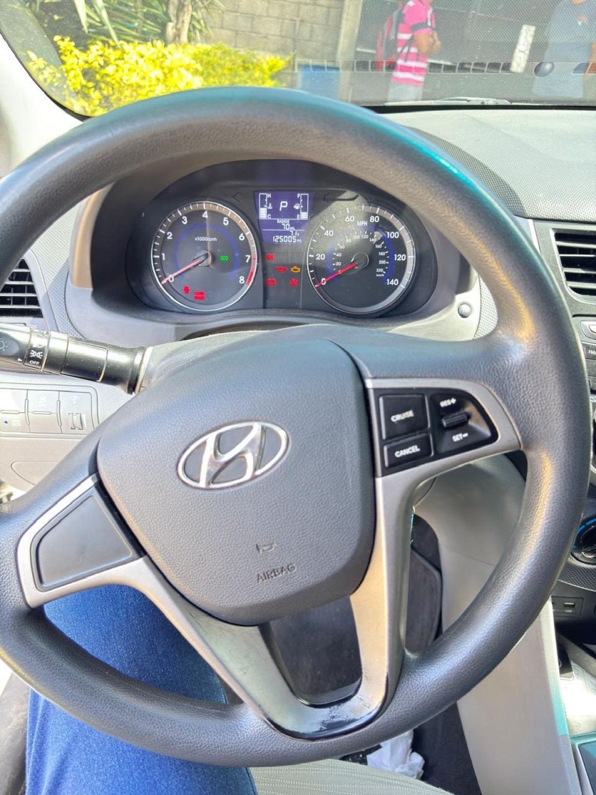 HYUNDAI ACCENT - 2016                                        