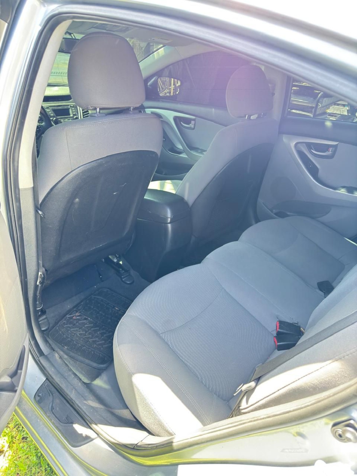 HYUNDAI ELANTRA - 2015                                        