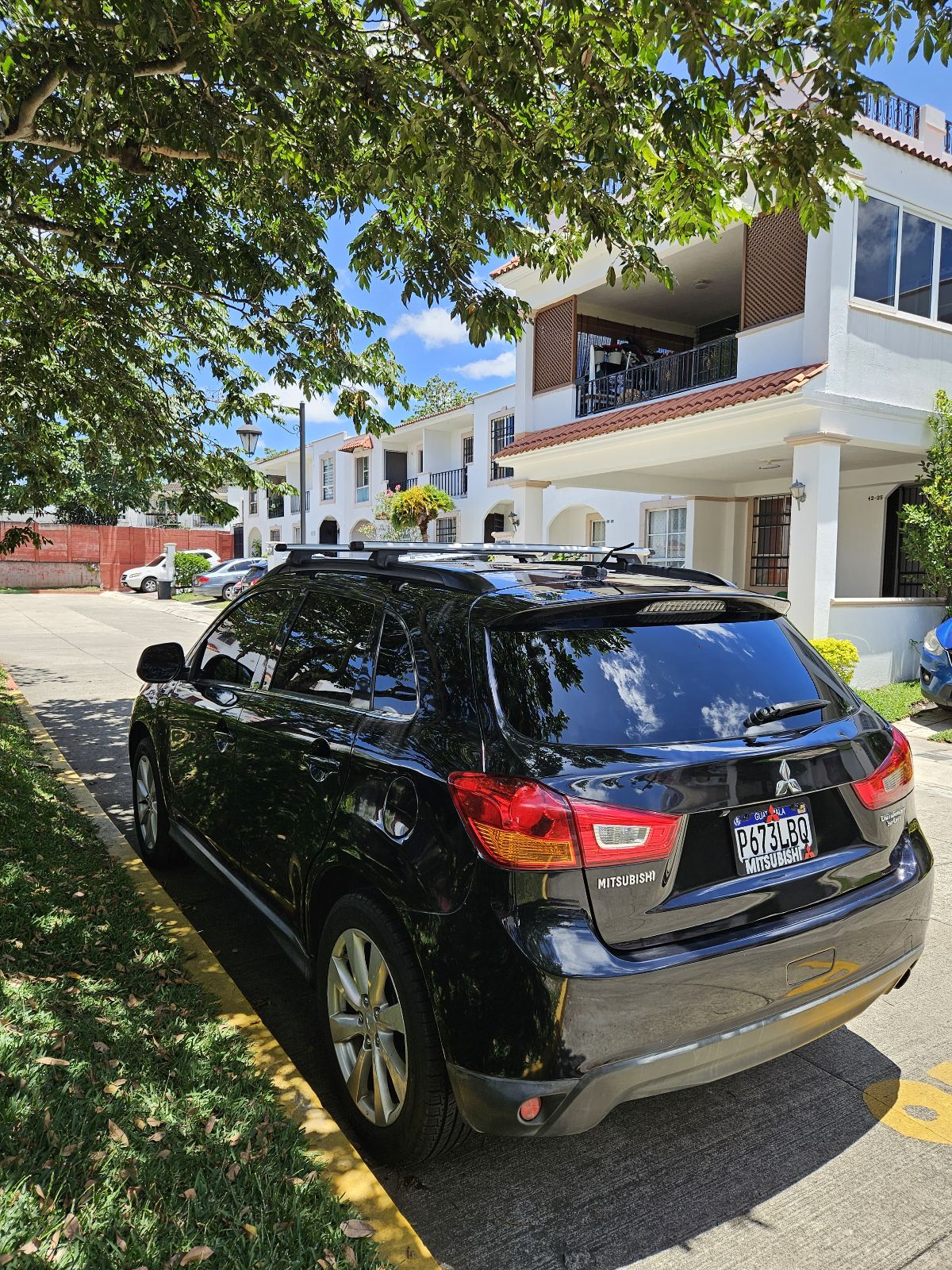 MITSUBISHI OUTLANDER SPORT - 2013                                        