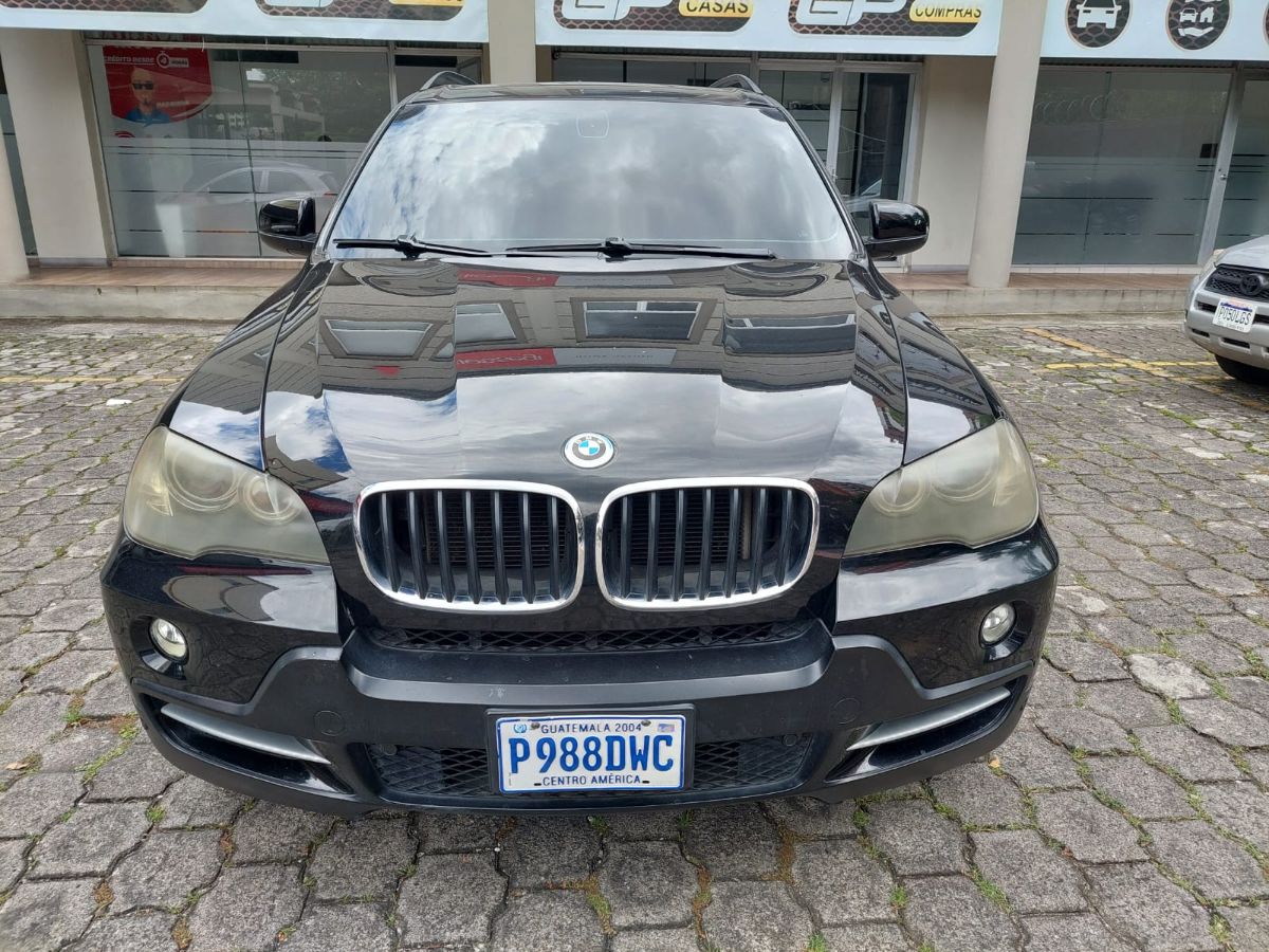 BMW X5 - 2010                                        