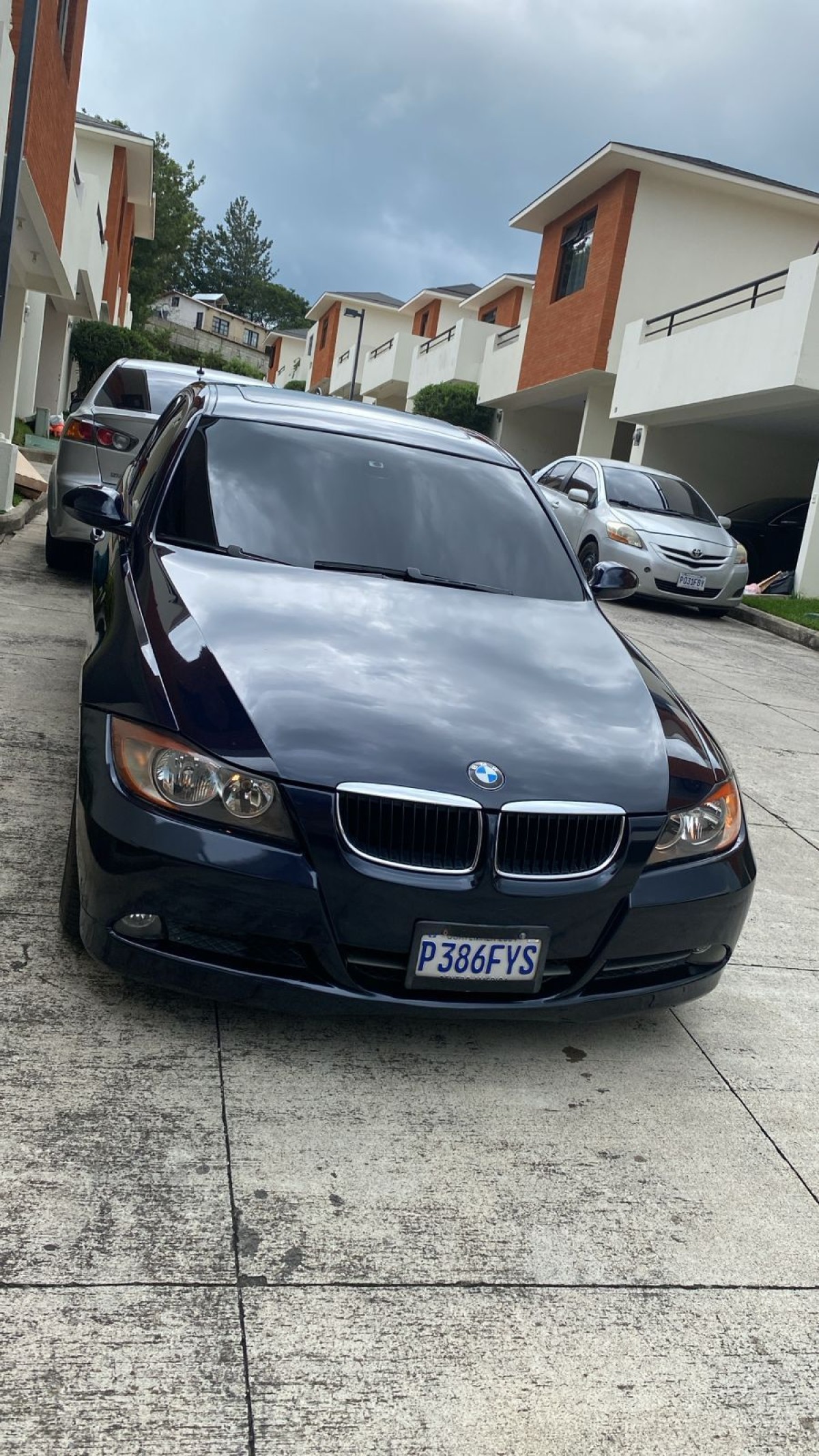 BMW 328 I - 2008                                        