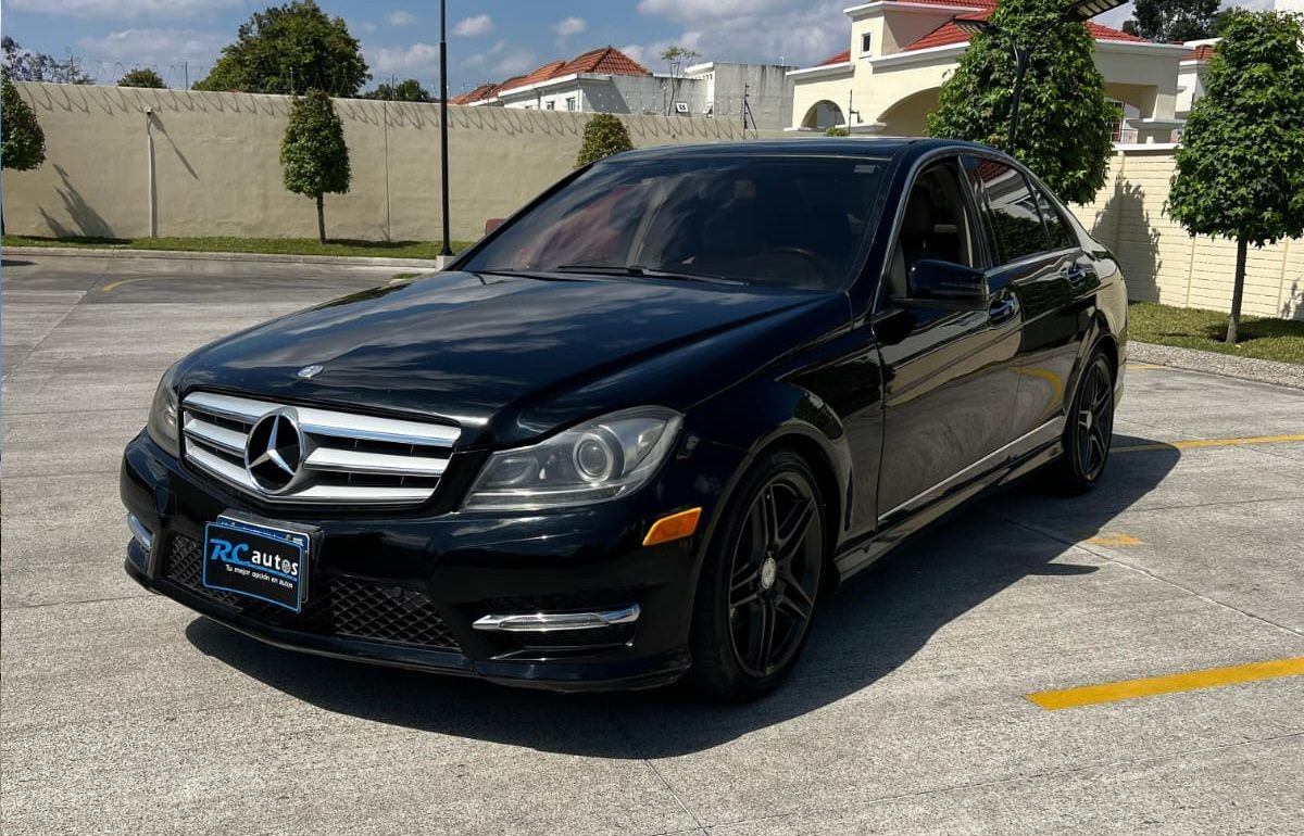MERCEDES-BENZ CLA 250 - 2013                                        