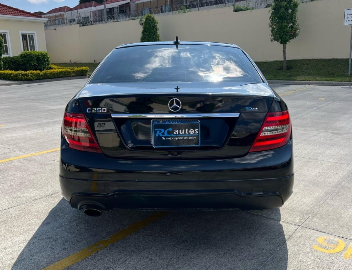 MERCEDES-BENZ CLA 250 - 2013                                        