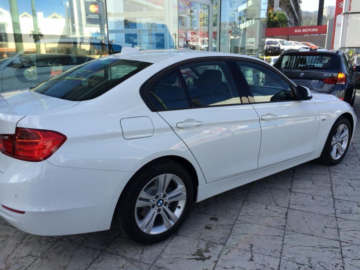 BMW 316 I - 2015                                        