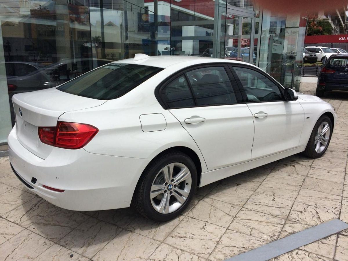 BMW 316 I - 2015                                        