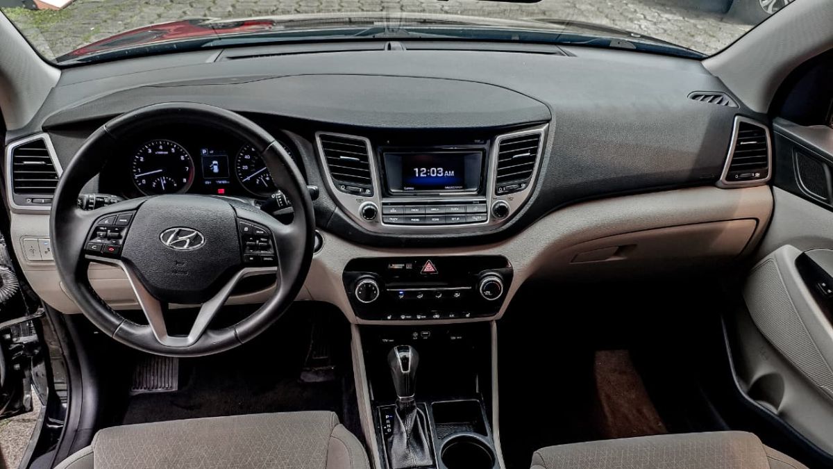 HYUNDAI TUCSON - 2017                                        