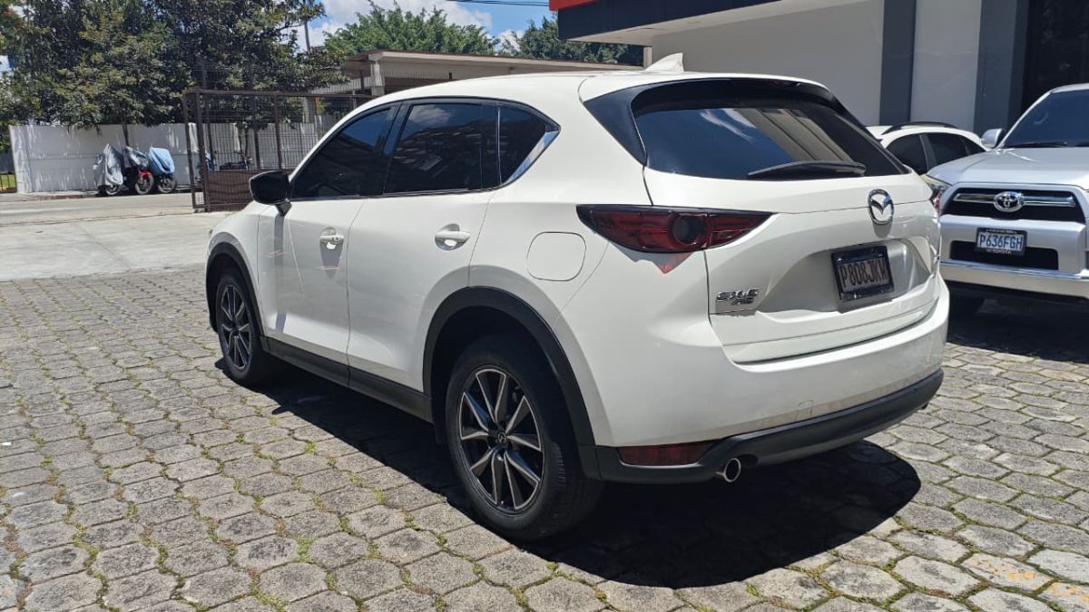 MAZDA CX-5 GRAND TOURING - 2017                                        