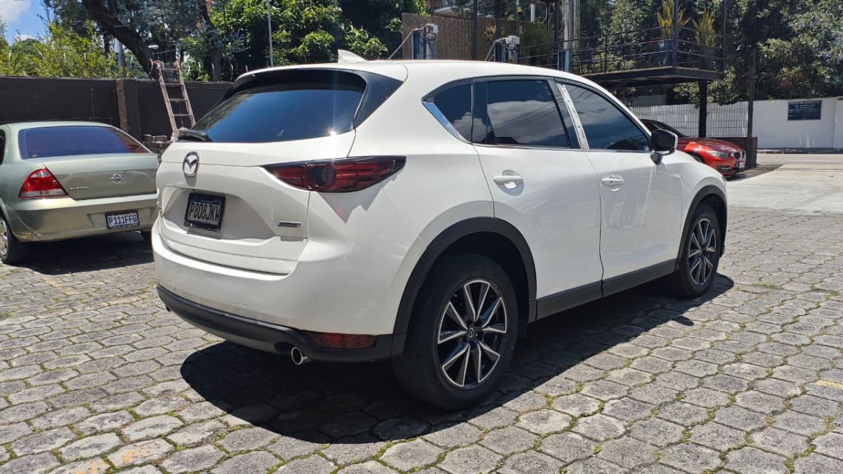 MAZDA CX-5 GRAND TOURING - 2017                                        