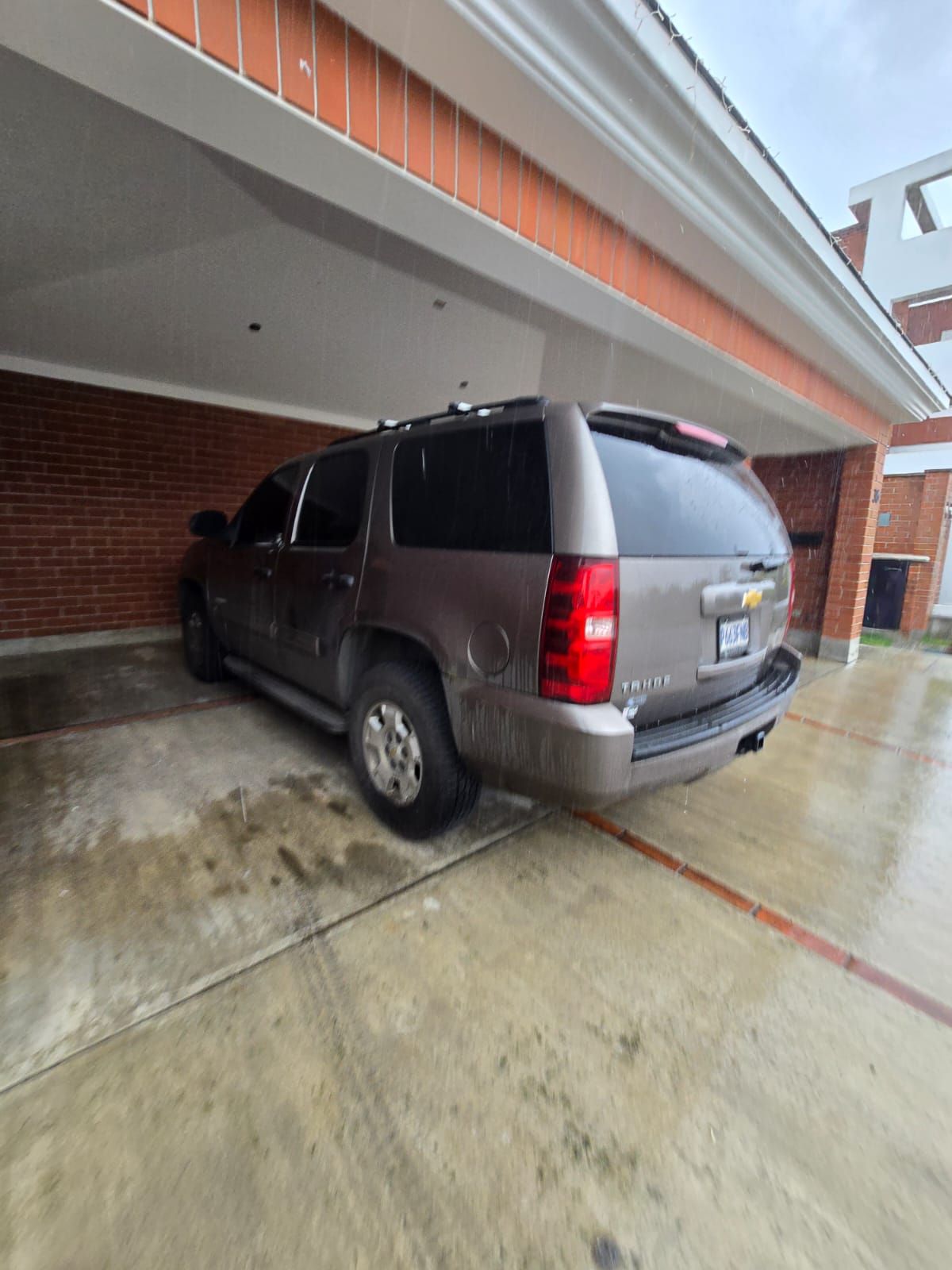 CHEVROLET TAHOE  - 2013                                        