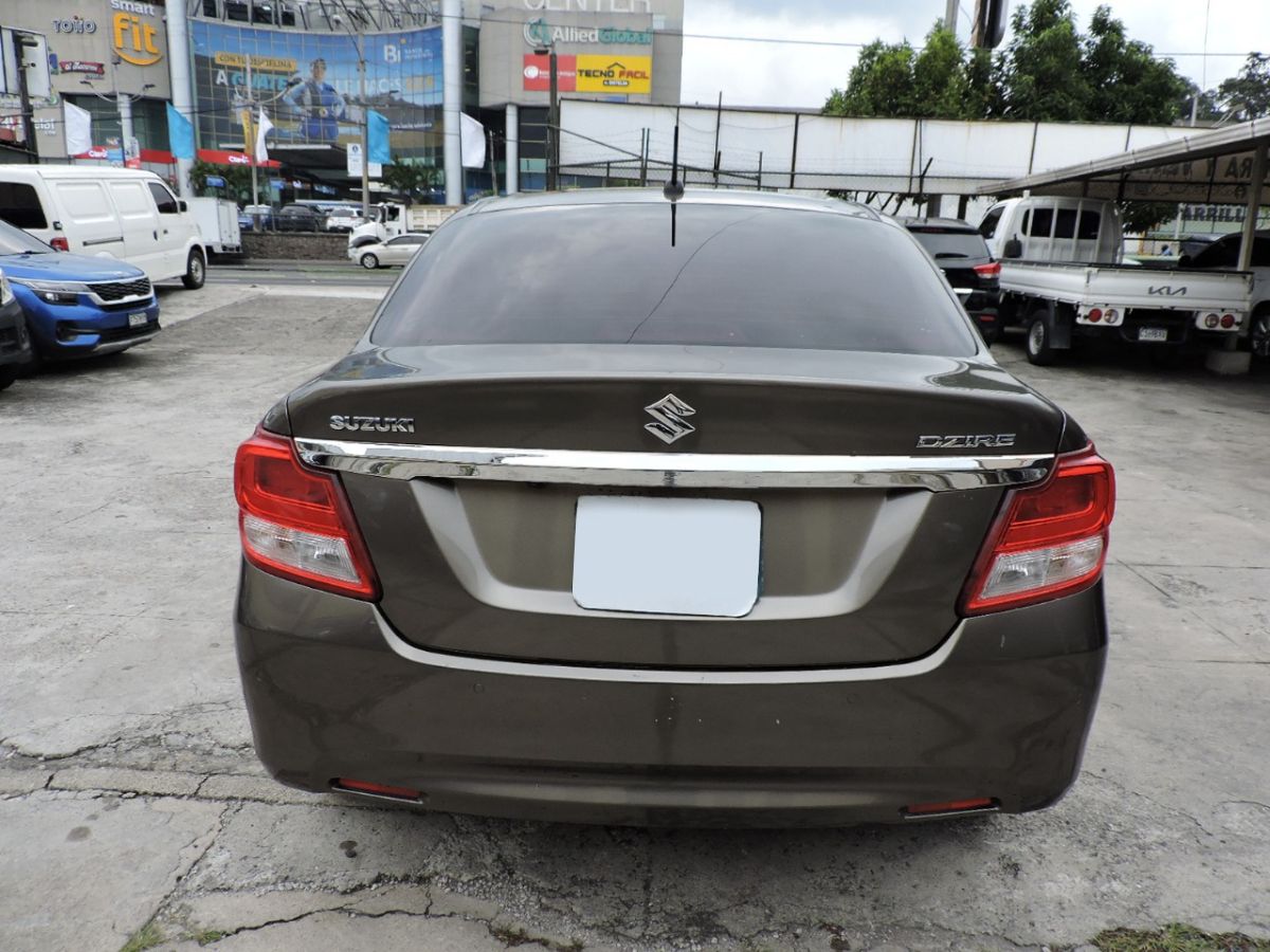 SUZUKI DZIRE - 2023                                        