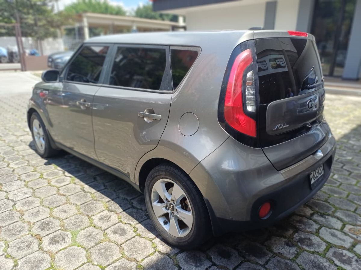KIA SOUL  - 2017                                        