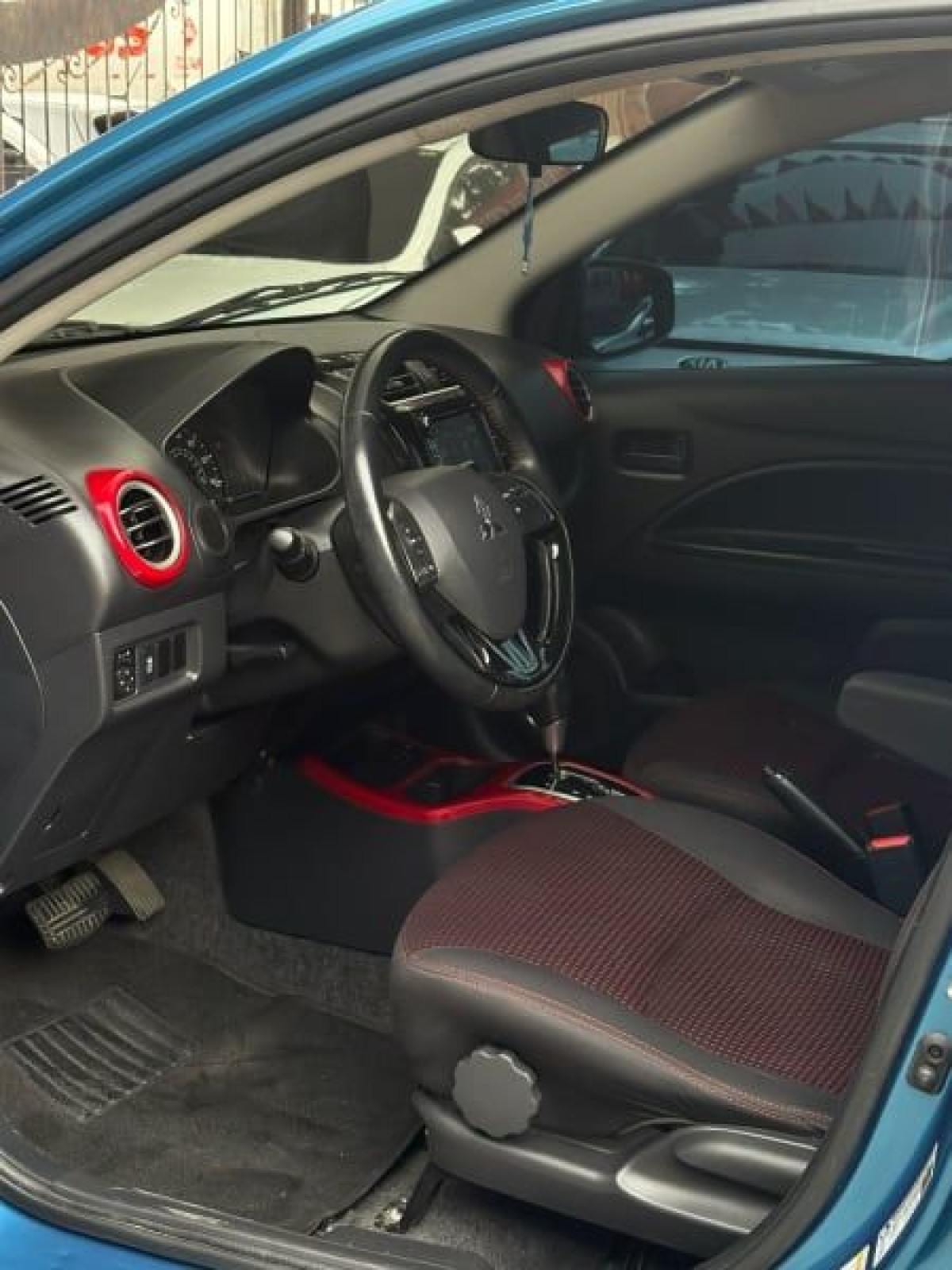 MITSUBISHI MIRAGE  - 2020                                        