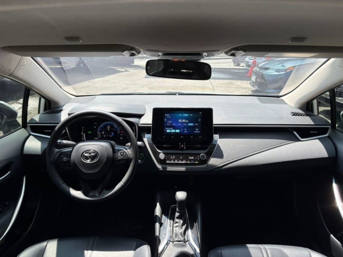 TOYOTA COROLLA - 2024                                        