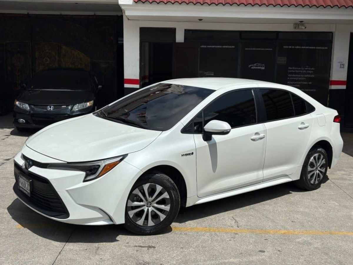 TOYOTA COROLLA - 2024                                        