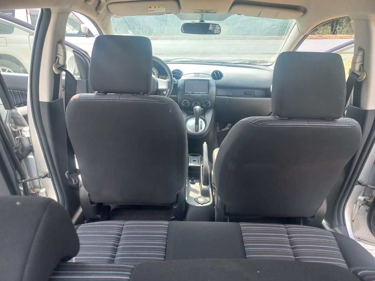 MAZDA DEMIO  - 2011                                        