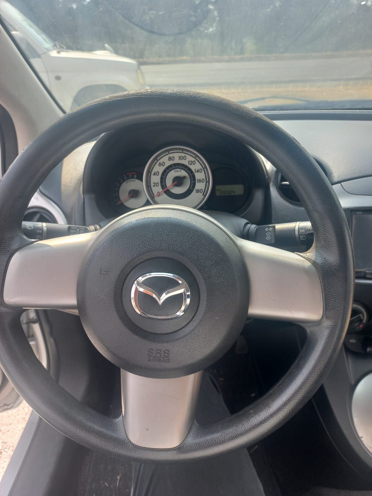 MAZDA DEMIO  - 2011                                        