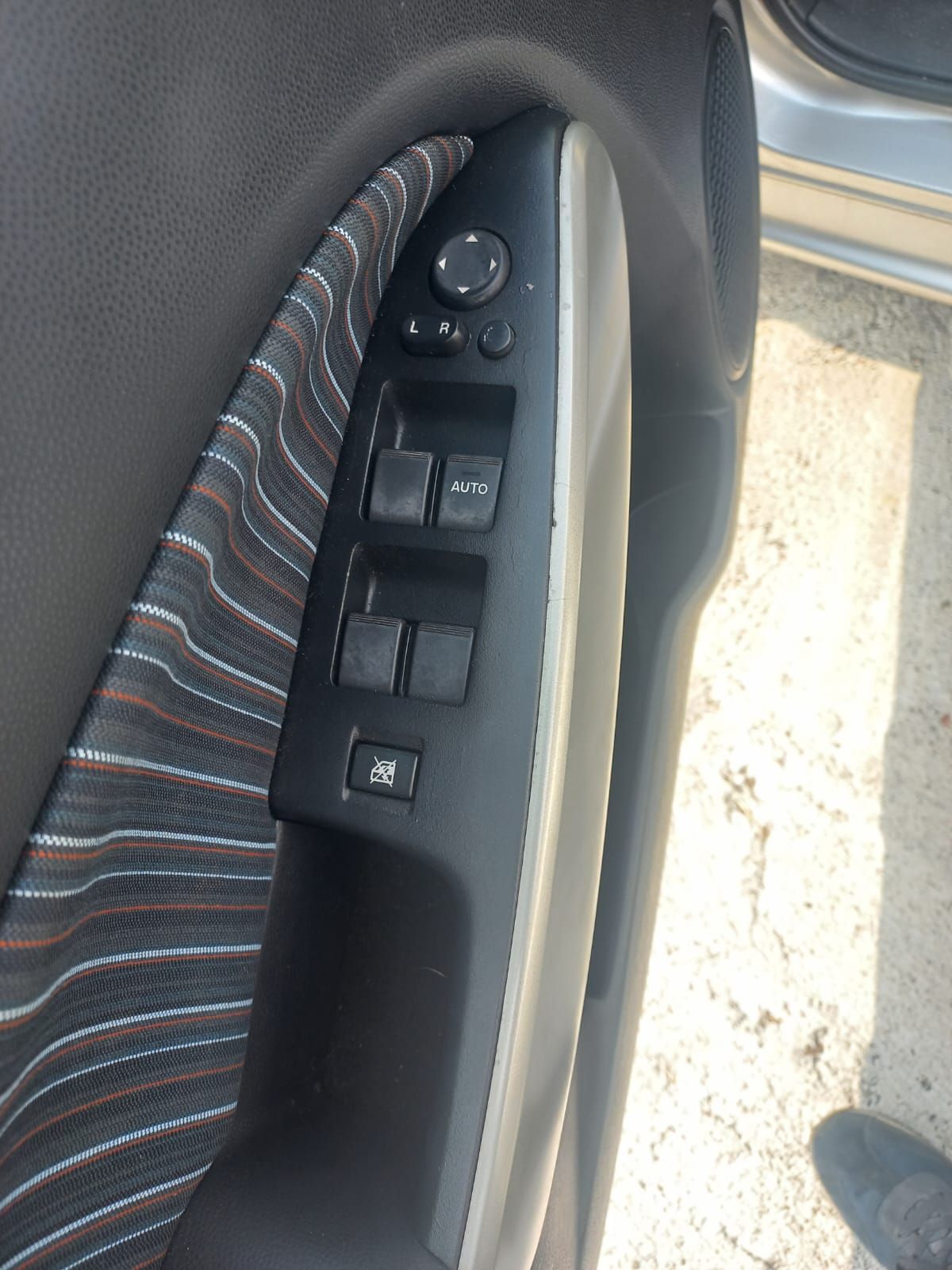 MAZDA DEMIO  - 2011                                        