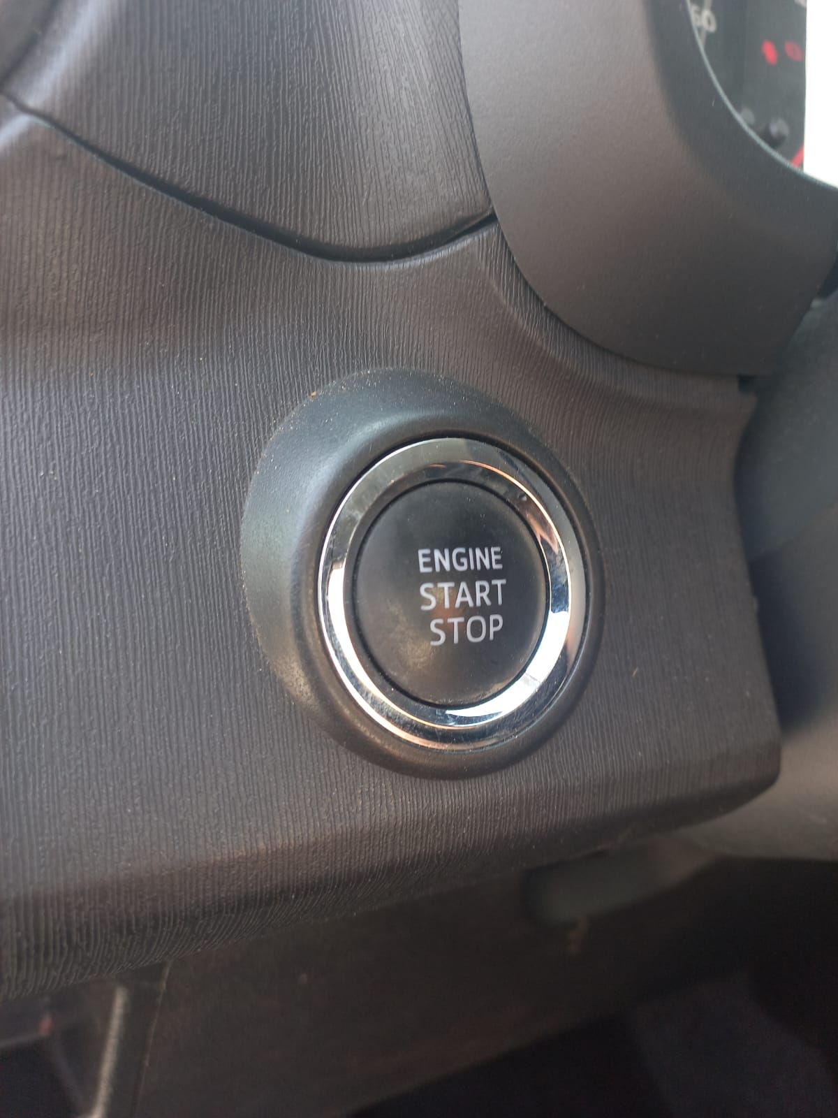 TOYOTA VITZ - 2014                                        