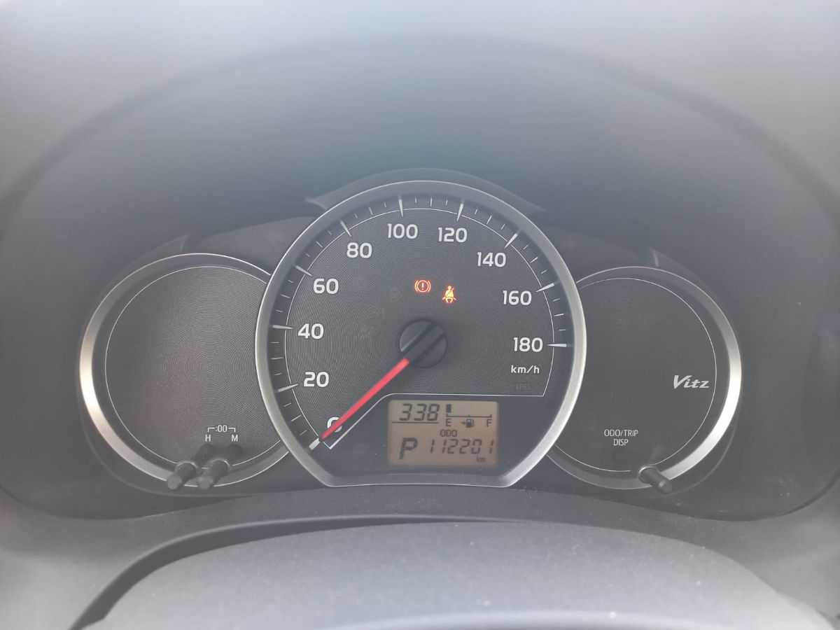TOYOTA VITZ - 2014                                        