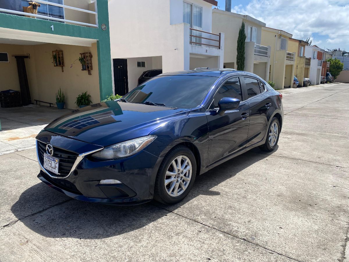 MAZDA 3 - 2016                                        