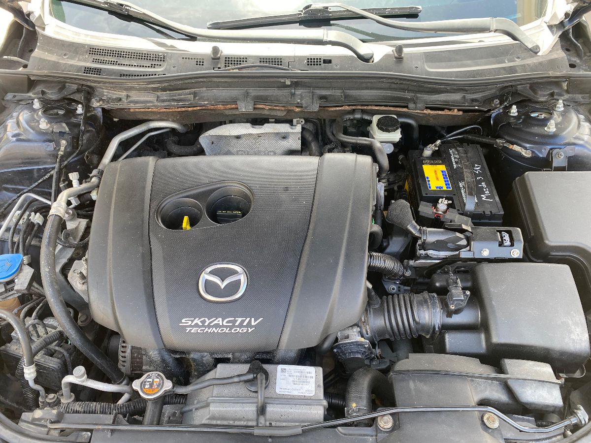 MAZDA 3 - 2016                                        