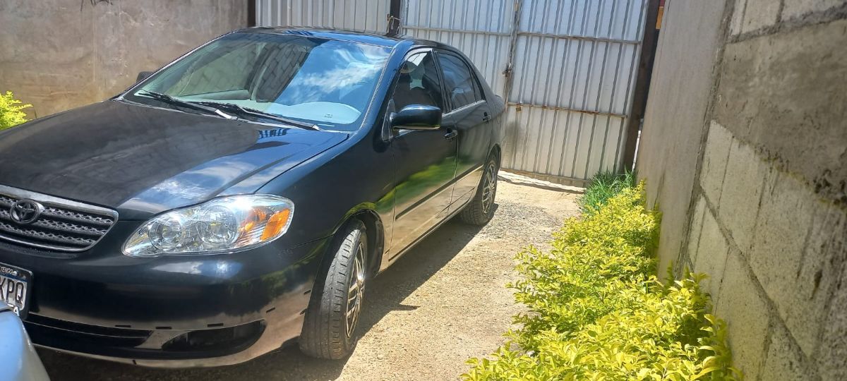 TOYOTA COROLLA - 2006                                        