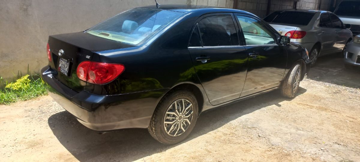 TOYOTA COROLLA - 2006                                        