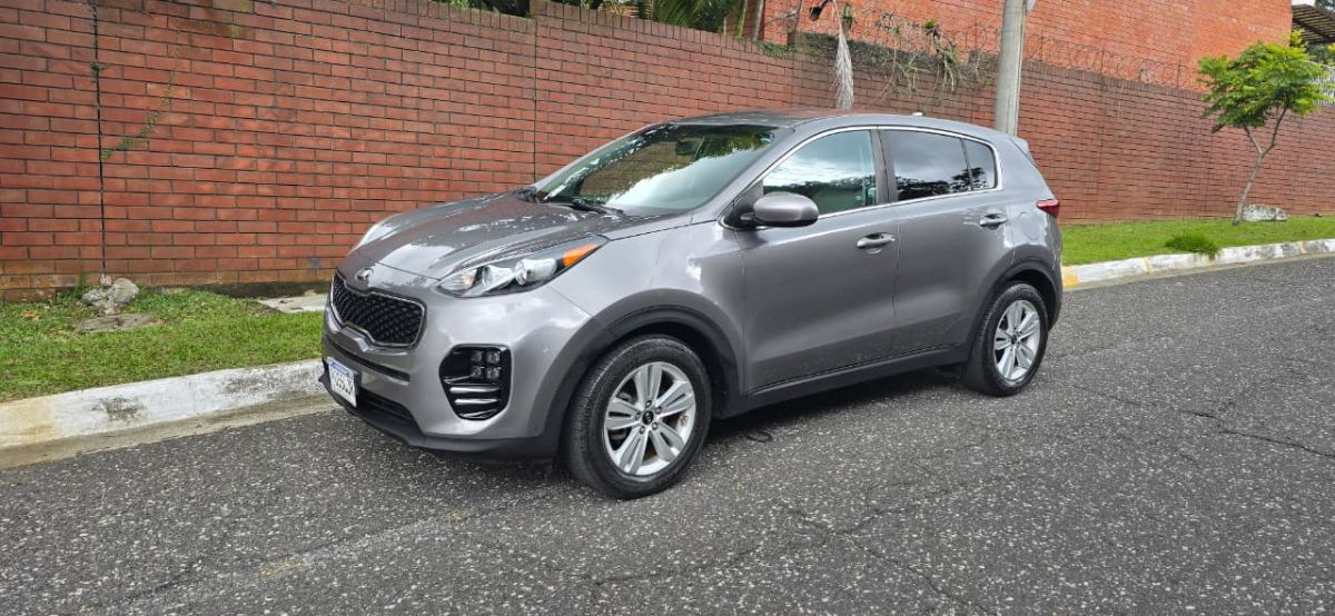 KIA SPORTAGE - 2017                                        